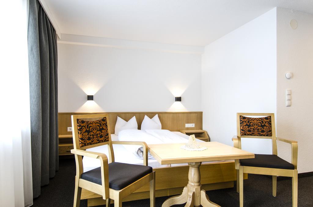 Hotel Garni Persutt ايشجل المظهر الخارجي الصورة